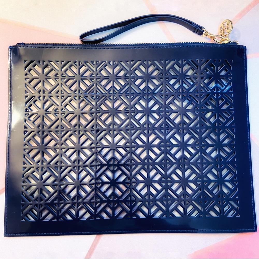 TORY BURCH Womens Navy Laser Cut Pouch Clutch Zip Top Gold Zipper Blue Patent